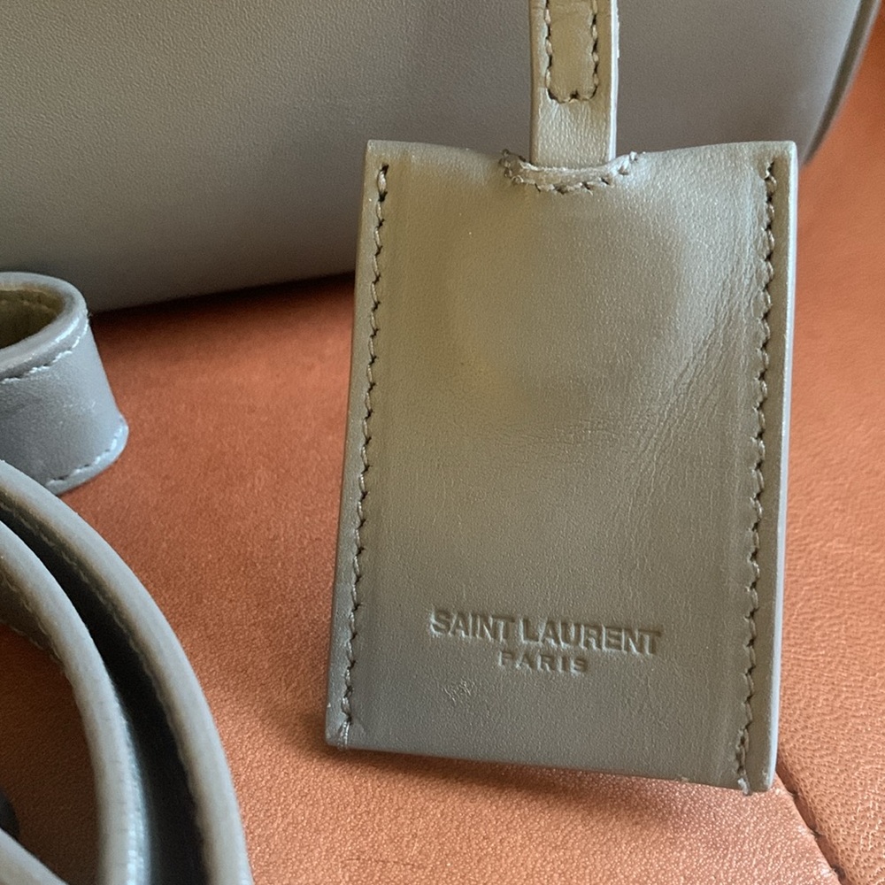 Saint Laurent Gray Leather Women's Bag - Picture 4 of 17